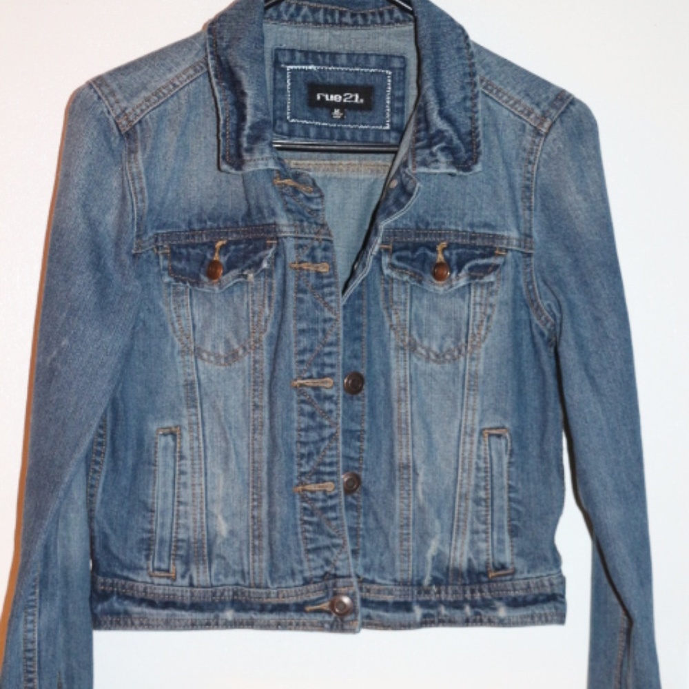SZ M RUE 21 DISTRESSED JEAN JACKET